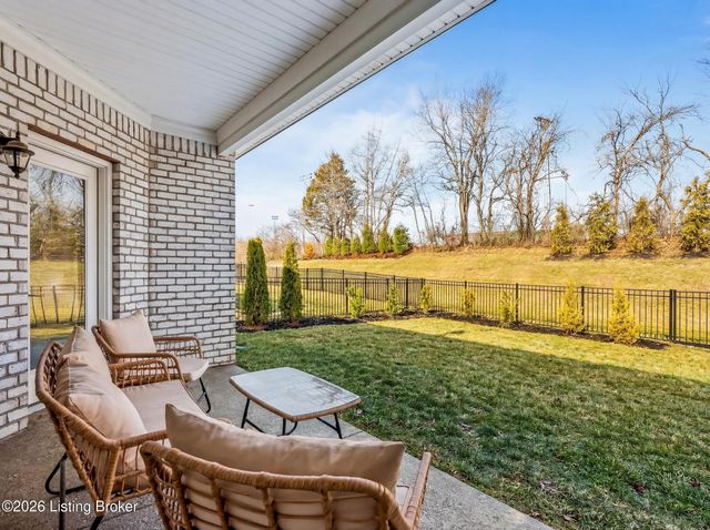 14111 Harkaway Ave, Louisville, KY 40299