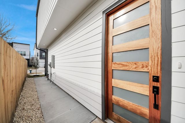 3535 & 3537 Amos Street, Houston, TX 77021