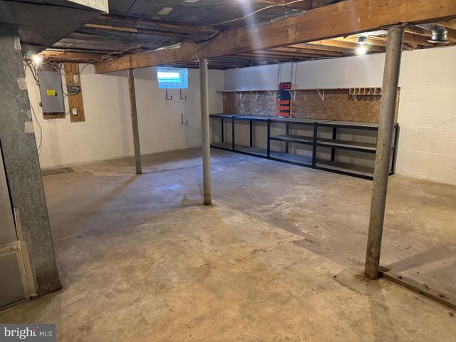 232 MERION RD, Dover, DE 19904