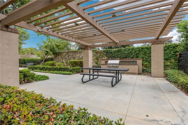 316 N Calvados, Azusa, CA 91702