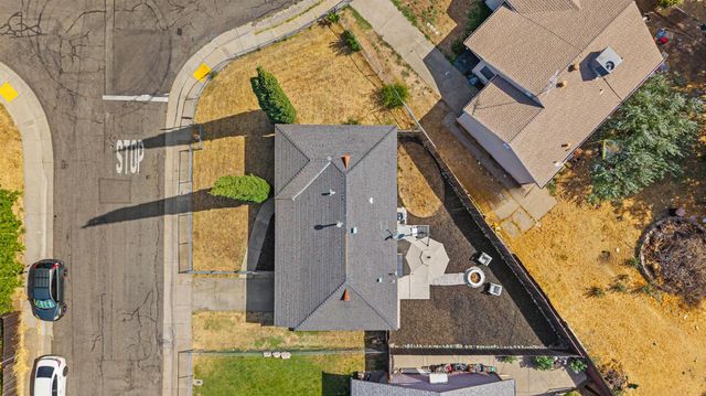 6006 Belleau Wood Ln, Sacramento, CA 95822