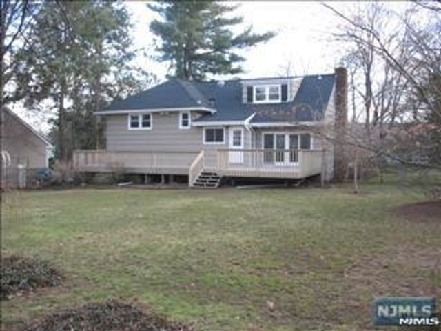 15 Greentree Terrace, Tenafly, NJ 07670