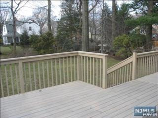 15 Greentree Terrace, Tenafly, NJ 07670