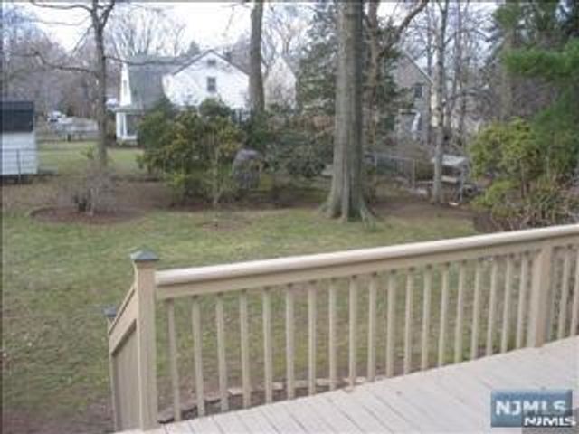 15 Greentree Terrace, Tenafly, NJ 07670