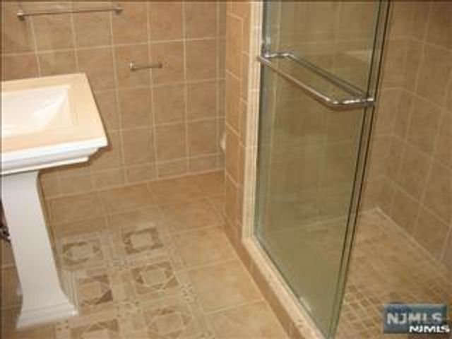 15 Greentree Terrace, Tenafly, NJ 07670