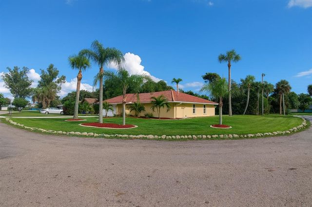 158 DOW LANE, North Fort Myers, FL 33917