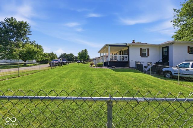 706 8th Street, Shelbyville, IN 46176