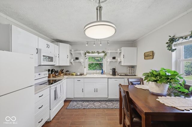706 8th Street, Shelbyville, IN 46176