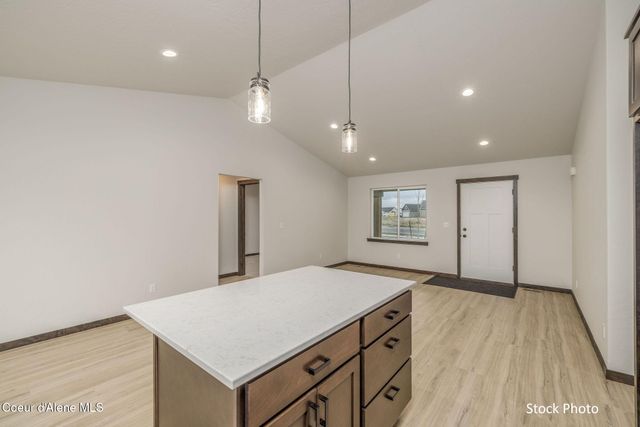 12195 N LENNON LN, Rathdrum, ID 83858