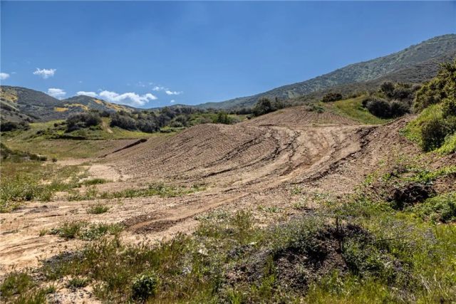 2 Plummers, Mentone, CA 92359