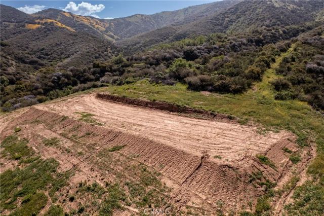 2 Plummers, Mentone, CA 92359