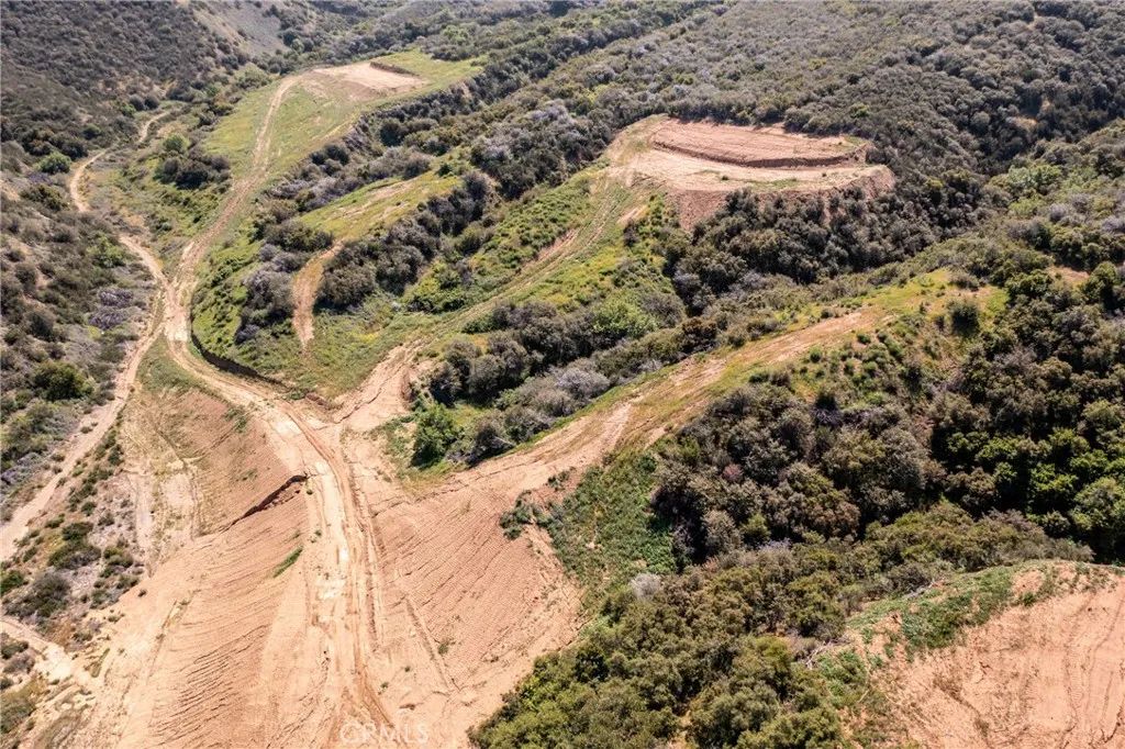 2 Plummers, Mentone, CA 92359