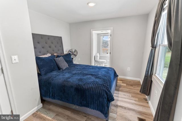 1002-1 W MAIN ST, Salisbury, MD 21801