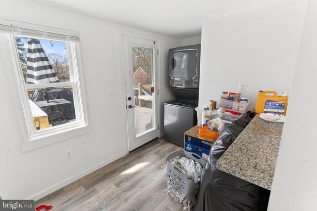 1002-1 W MAIN ST, Salisbury, MD 21801