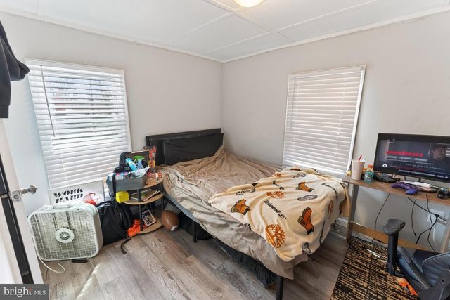 1002-1 W MAIN ST, Salisbury, MD 21801