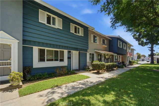 19775 Coventry, Huntington Beach, CA 92646