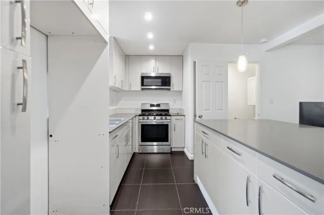 19775 Coventry, Huntington Beach, CA 92646