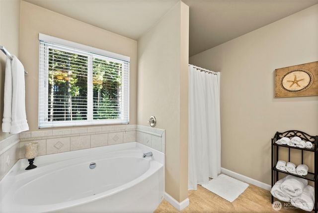 17801 97th Lane E, Puyallup, WA 98375