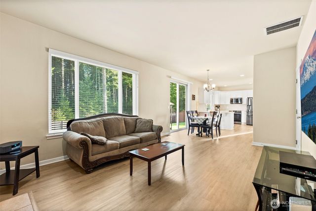 17801 97th Lane E, Puyallup, WA 98375