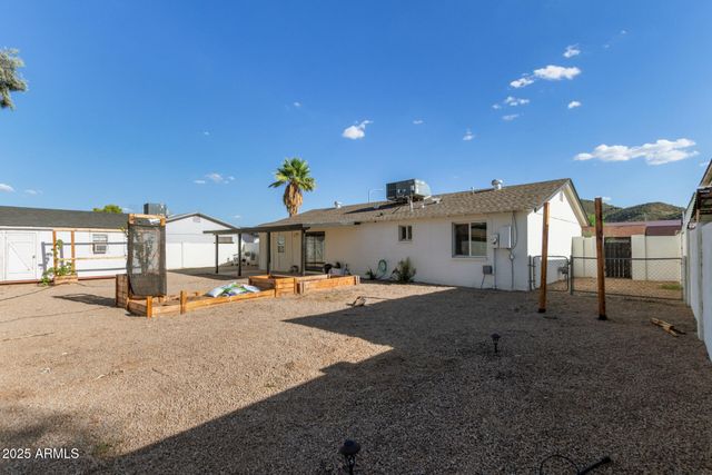 1724 W VOLTAIRE Avenue, Phoenix, AZ 85029