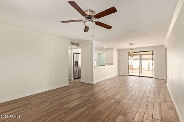 1724 W VOLTAIRE Avenue, Phoenix, AZ 85029