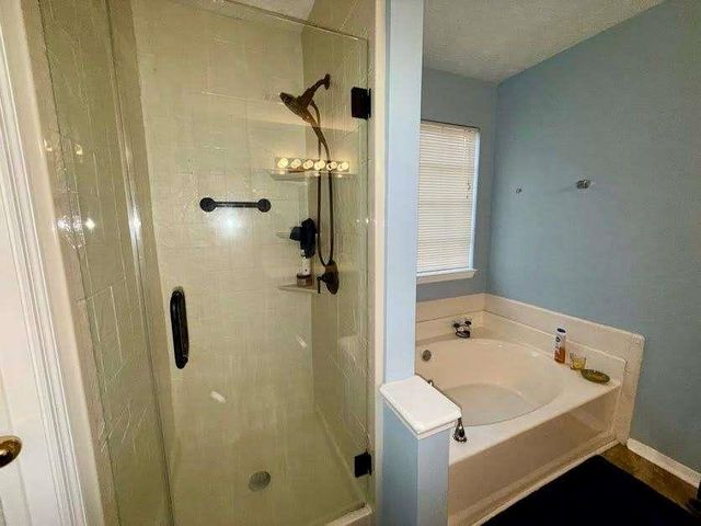 1990 Surrey Hill Circle, Lawrenceville, GA 30044