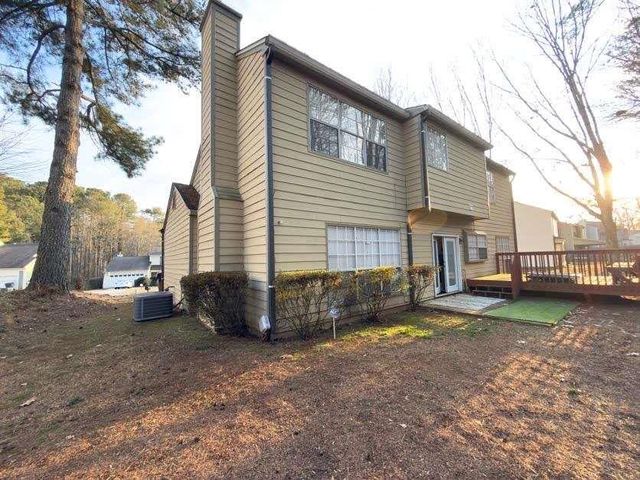 1990 Surrey Hill Circle, Lawrenceville, GA 30044