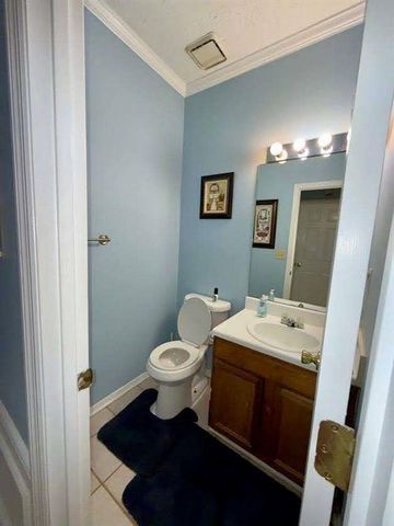 1990 Surrey Hill Circle, Lawrenceville, GA 30044