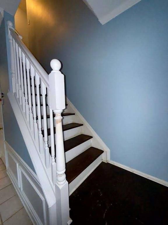 Image 15 of property listing at 1990 Surrey Hill Circle, Lawrenceville, GA 30044