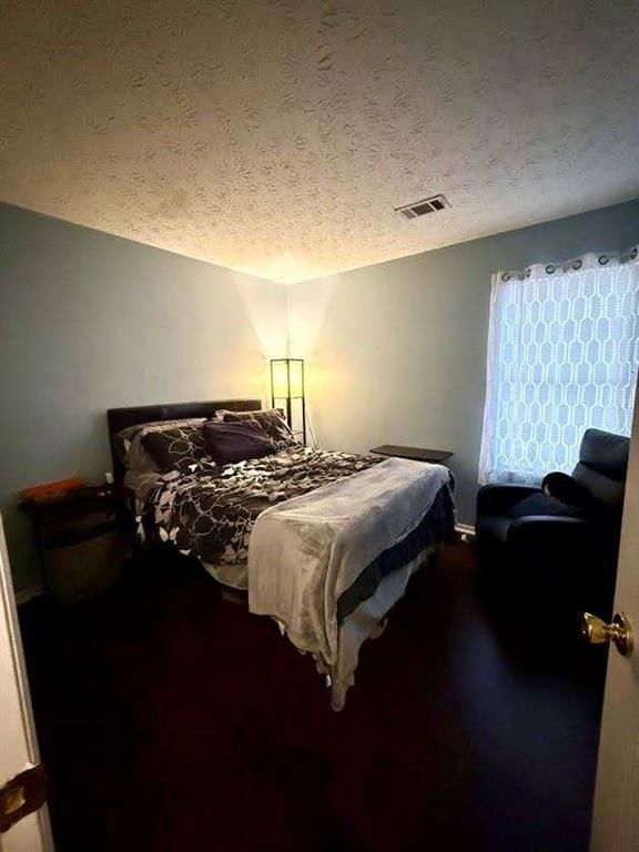 Image 25 of property listing at 1990 Surrey Hill Circle, Lawrenceville, GA 30044