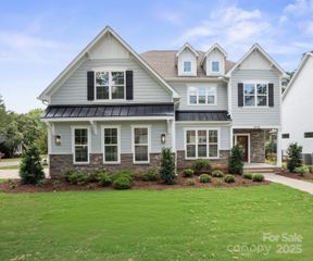 6910 Providence Lane W, Charlotte, NC 28226