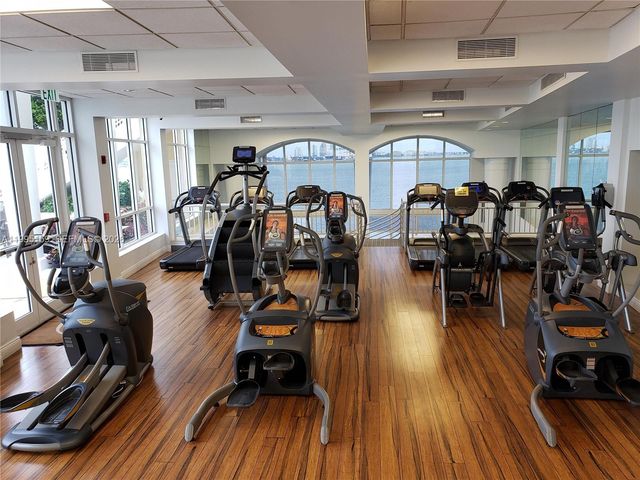 808 Brickell Key Dr 2002, Miami, FL 33131