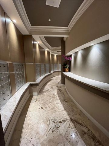 808 Brickell Key Dr 2002, Miami, FL 33131