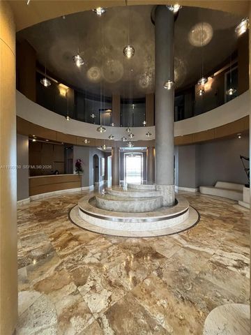 808 Brickell Key Dr 2002, Miami, FL 33131