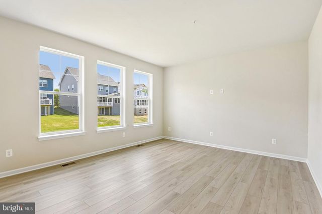 919 ENFIELD FARM LN, Brunswick, MD 21716