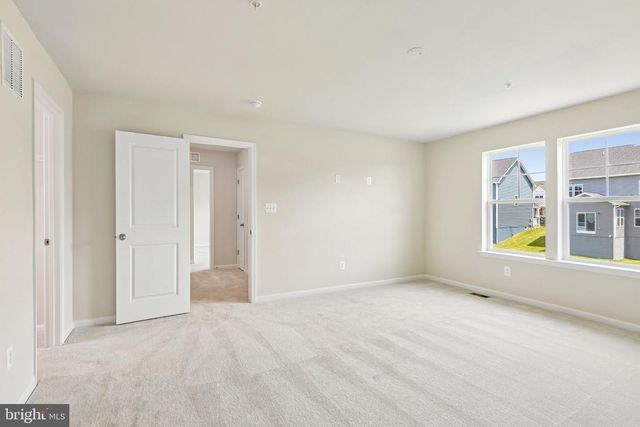 919 ENFIELD FARM LN, Brunswick, MD 21716