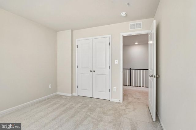919 ENFIELD FARM LN, Brunswick, MD 21716