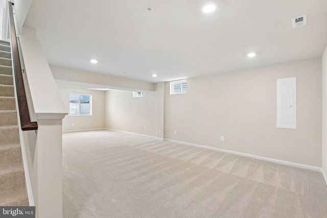 919 ENFIELD FARM LN, Brunswick, MD 21716
