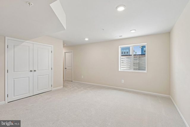 919 ENFIELD FARM LN, Brunswick, MD 21716