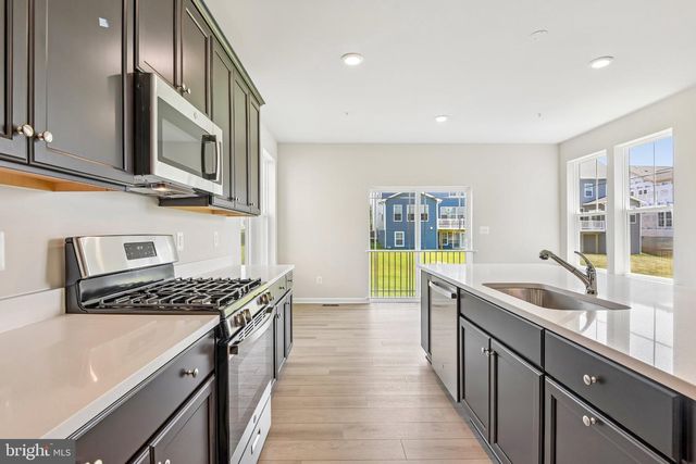 919 ENFIELD FARM LN, Brunswick, MD 21716