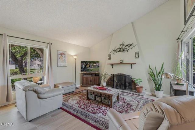 550 Holly Avenue, Oxnard, CA 93036