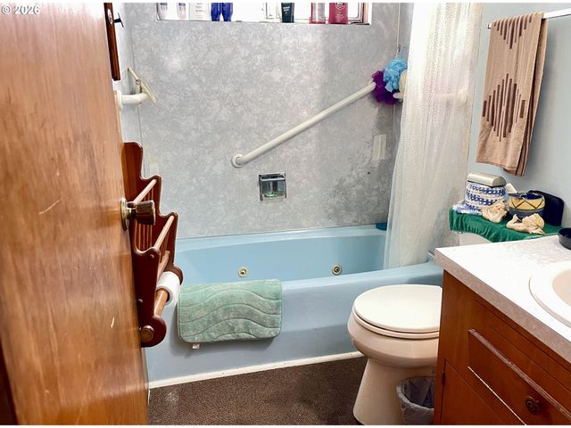 328 SPRUCE DR. Dr, Brookings, OR 97415