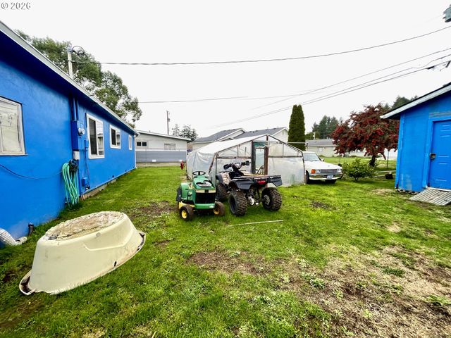 328 SPRUCE DR. Dr, Brookings, OR 97415