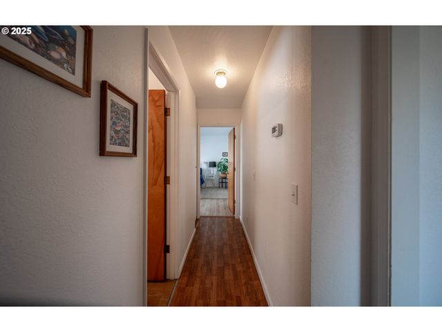 16281 CHAPMAN Ln, Brookings, OR 97415