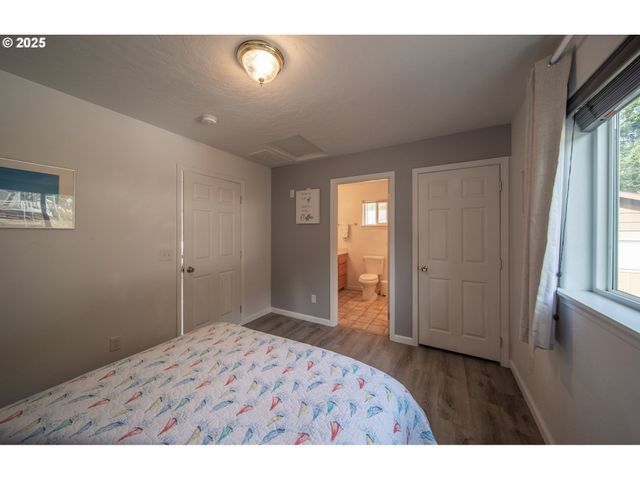 16281 CHAPMAN Ln, Brookings, OR 97415