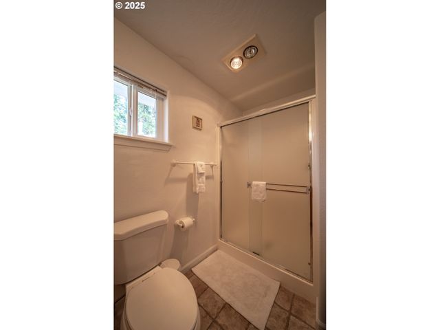 16281 CHAPMAN Ln, Brookings, OR 97415