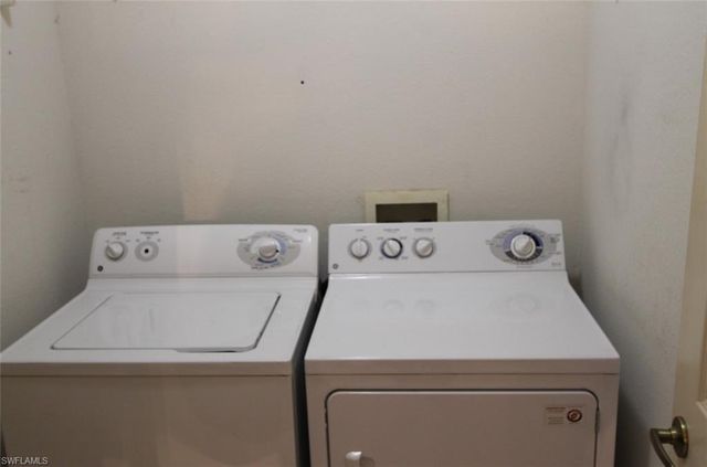 1868 W Crown Pointe BLVD, Naples, FL 34112