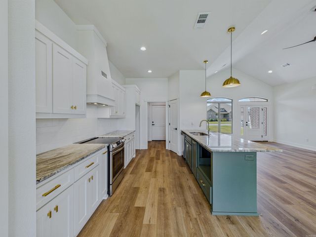 4 Evening Star Cove, Greenbrier, AR 72058