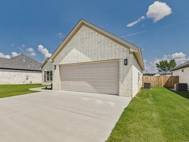 4 Evening Star Cove, Greenbrier, AR 72058