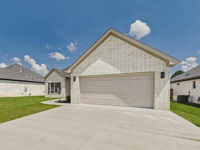 4 Evening Star Cove, Greenbrier, AR 72058